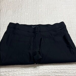 Counterparts Black Capris